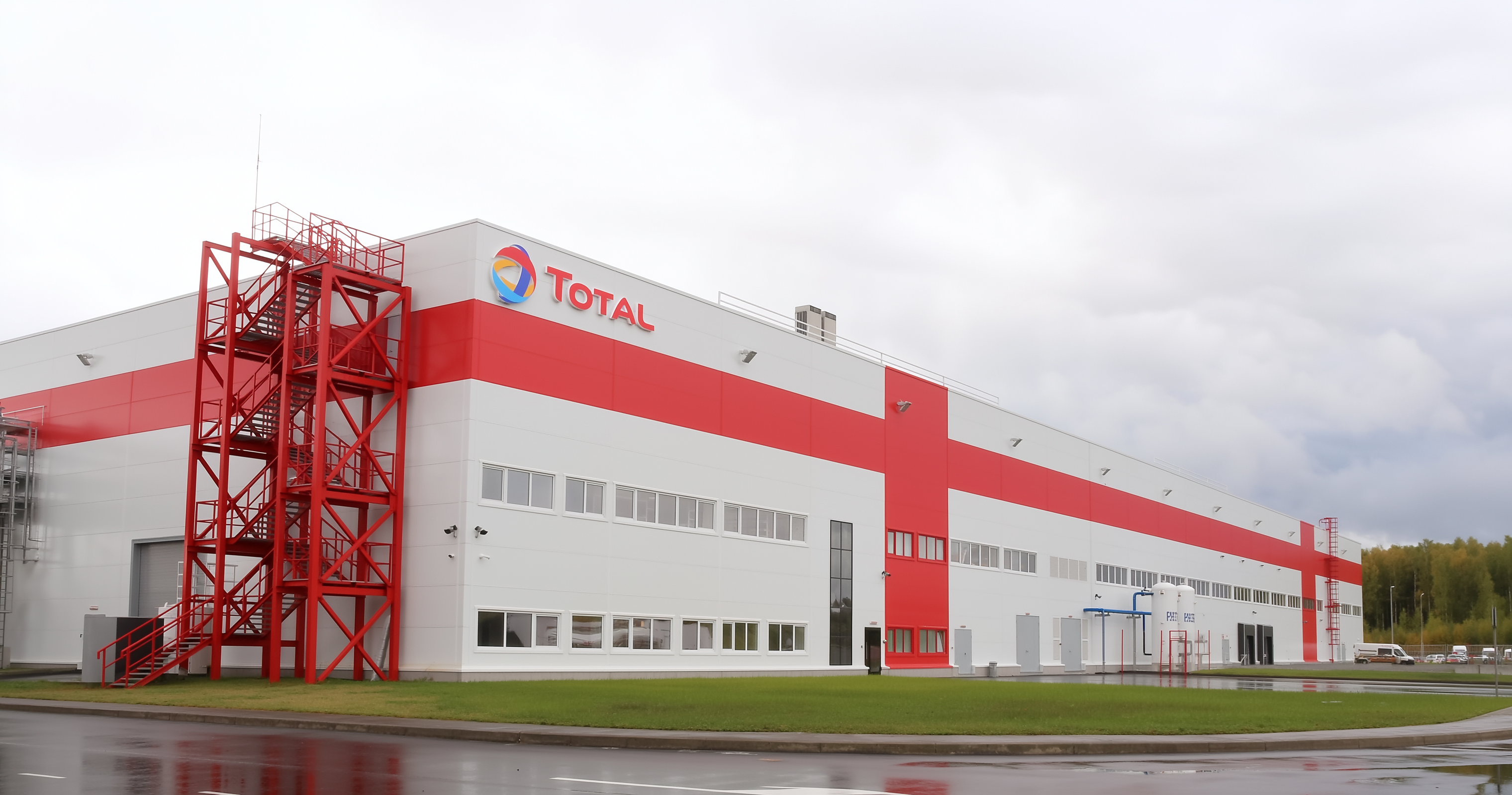 Партнерство ГК «Тосол-Синтез» и завода TOTAL, одного из мировых лидеров производства смазочных материалов